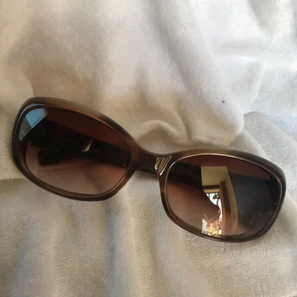 Oliver Peoples | Accessories | Oliver People Sunglasses  display picture 1